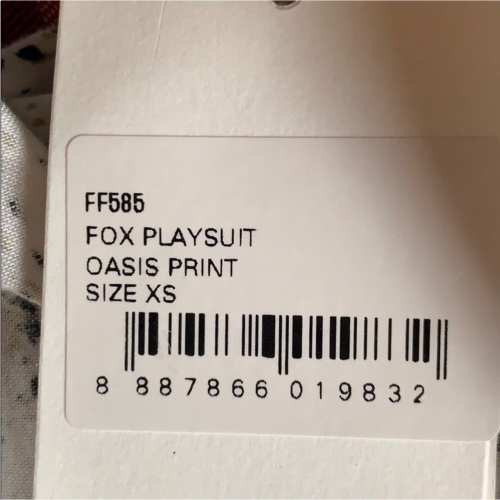 Faithfull the Brand Fox playsuit romper Oasis print Size XS New with tag - Picture 13 of 13